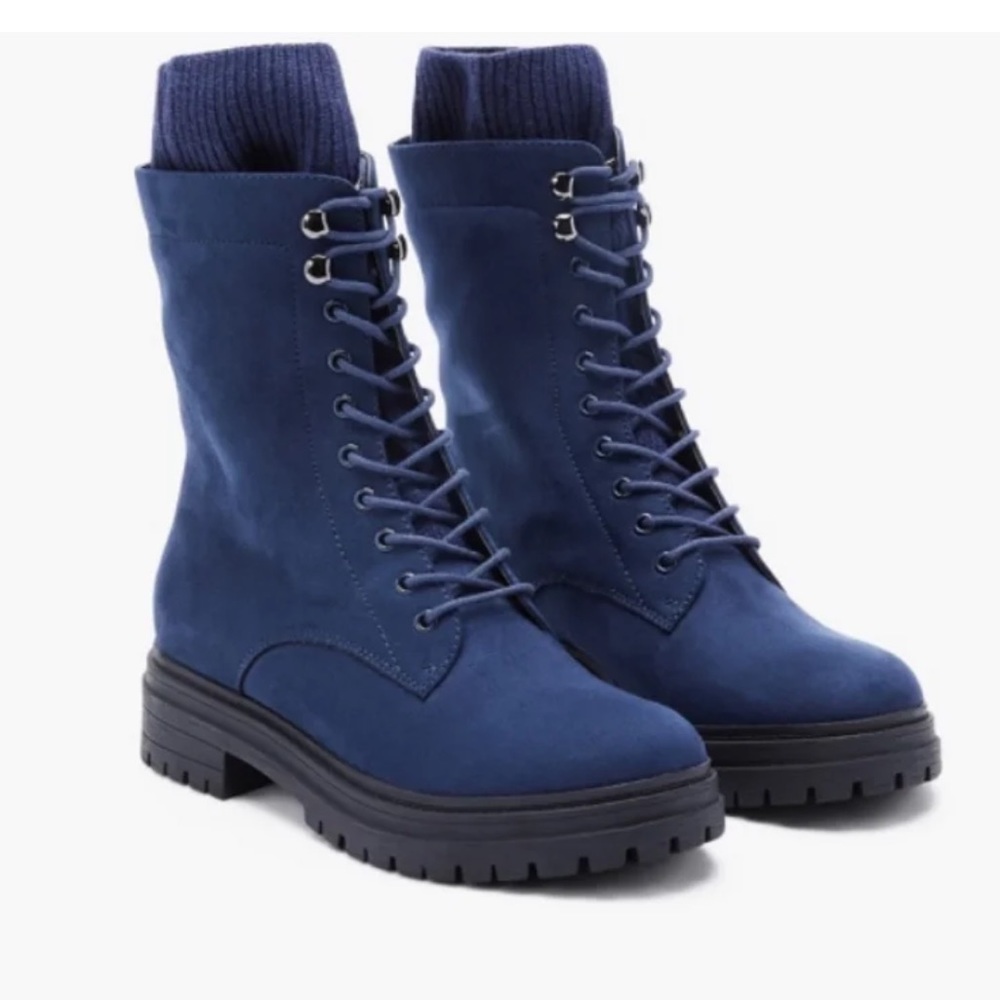 Navy Blue Lace-Up Boot